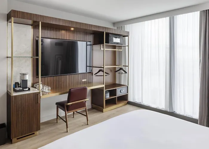 Hilton Arlington Rosslyn The Key